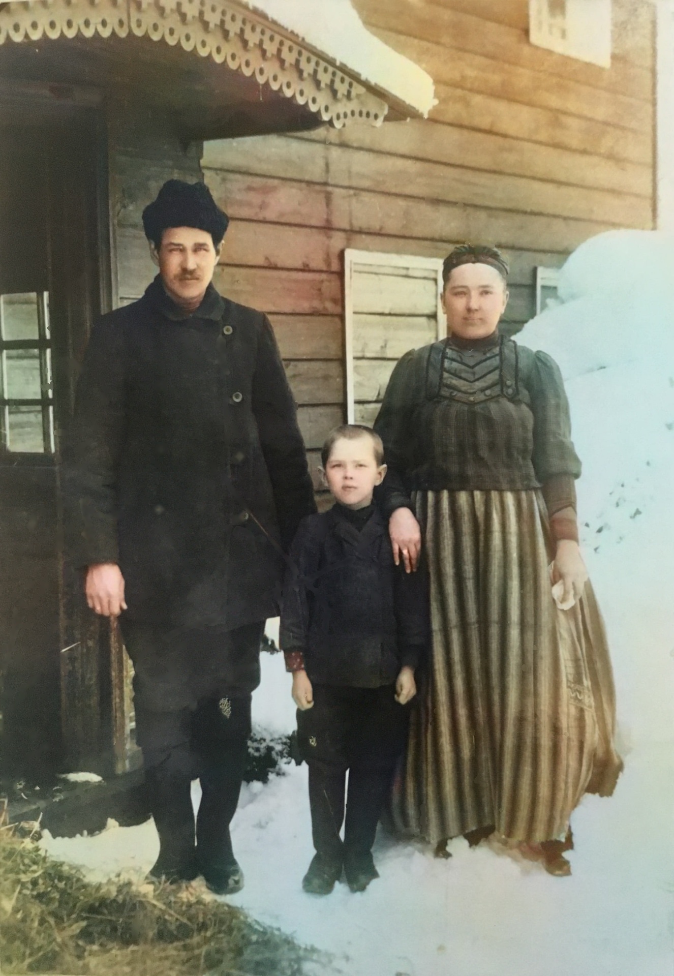 Драчёвы Иван и Анна с сыном Александром, 1920 год